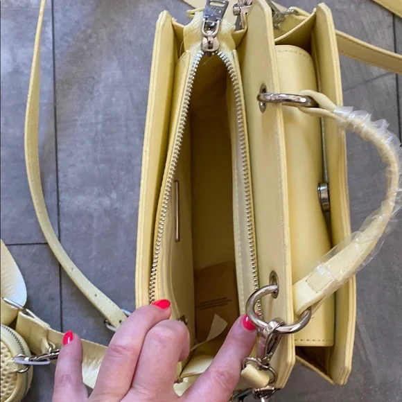 Steve Madden Yellow Textured Crossbody Bag - Picture 8 of 10